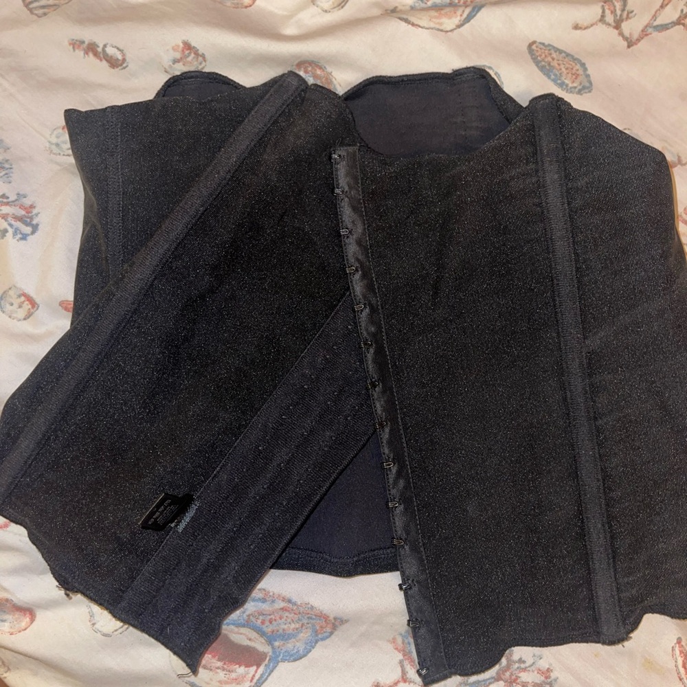 SKIMS Waist Trainer